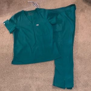Figs Scrubs Set Hunter Green
